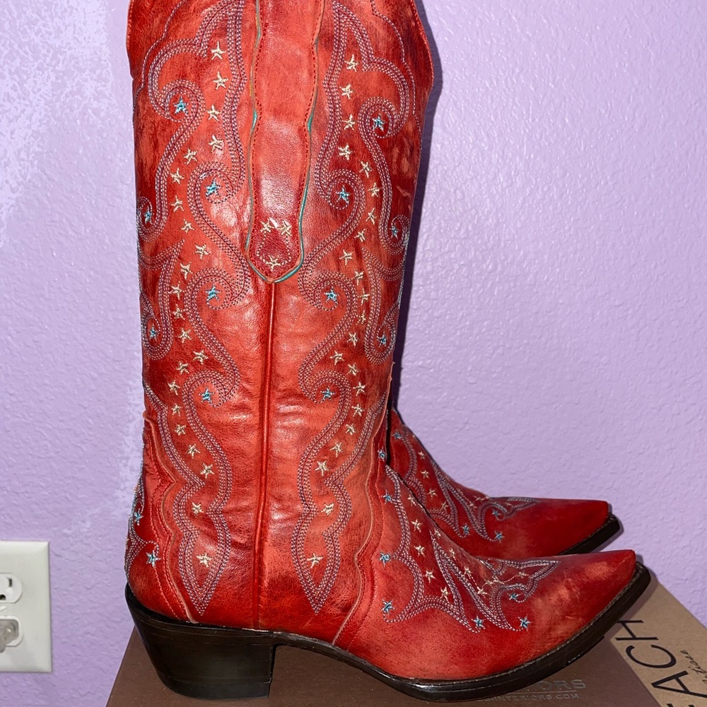 NWOB Old Gringo Red/Blue Embroidered Boots